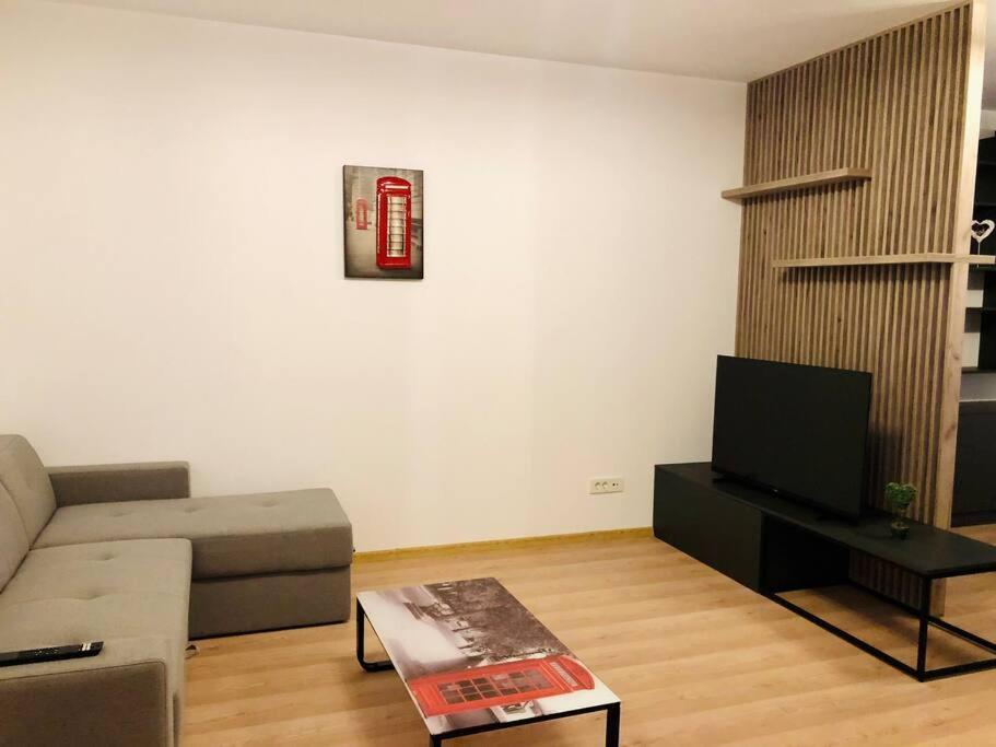 Joy City Stay Vivalia V6B-64 Timişoara Buitenkant foto